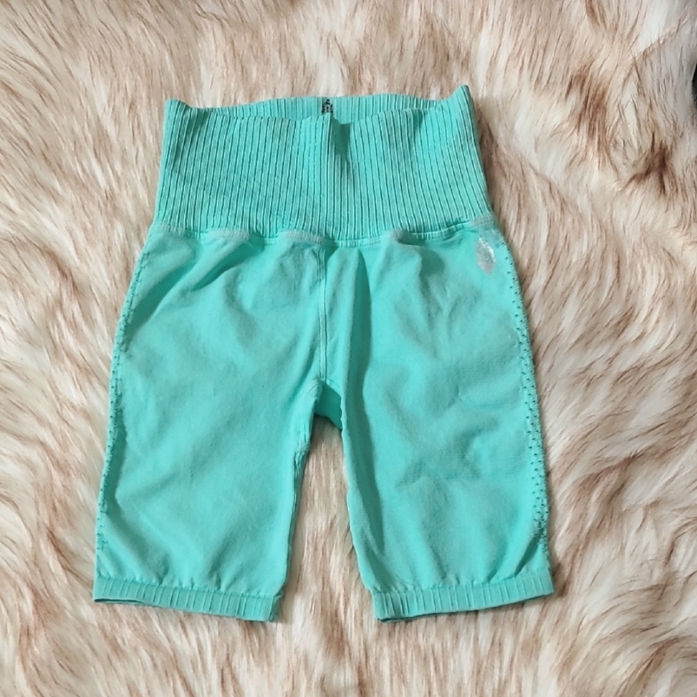 NWOT FP Movement Good Karma Bike Shorts Size XS/S